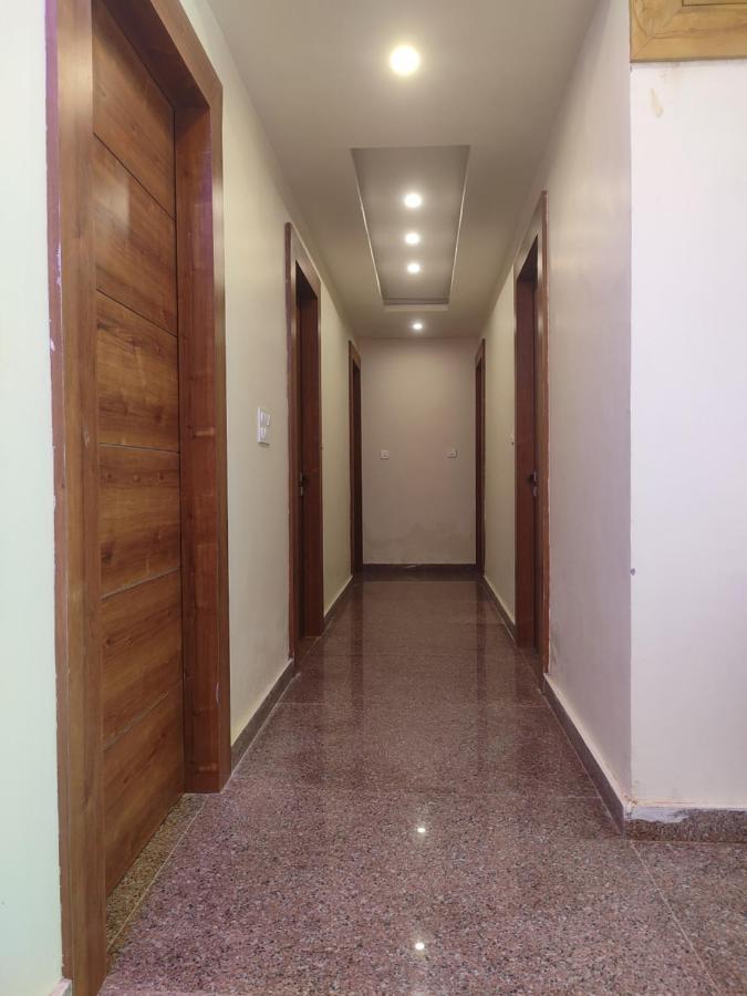 Devi Residency - Near Prem Mandir Bankey Bihari Vrindavan Exterior photo