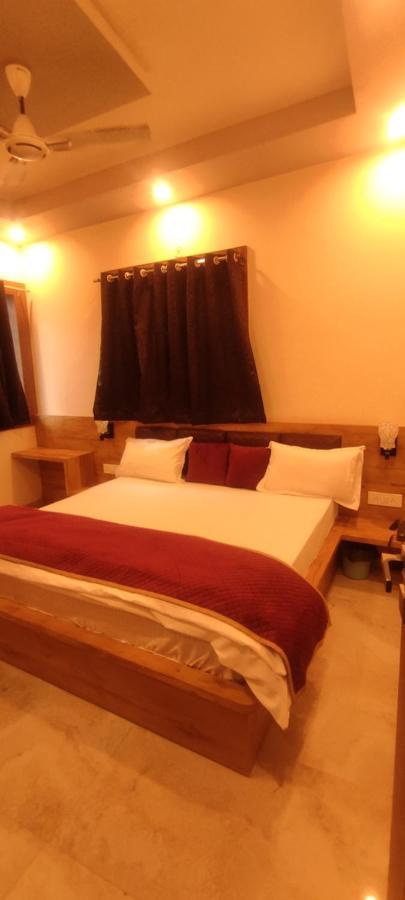 Devi Residency - Near Prem Mandir Bankey Bihari Vrindavan Exterior photo