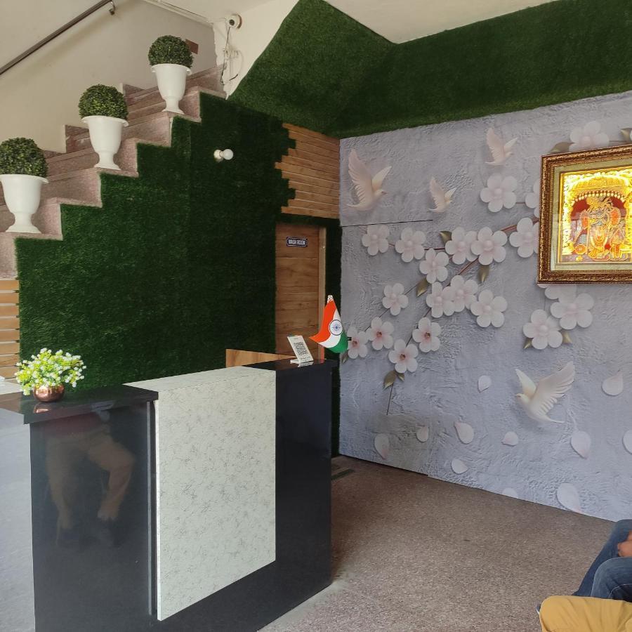 Devi Residency - Near Prem Mandir Bankey Bihari Vrindavan Exterior photo