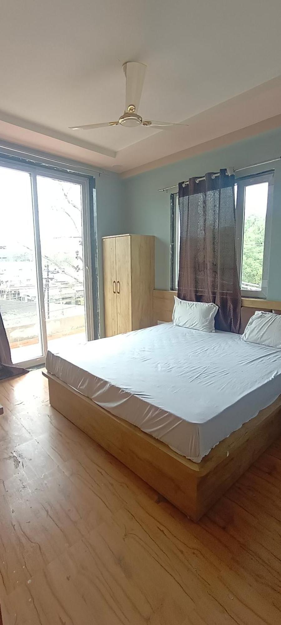 Devi Residency - Near Prem Mandir Bankey Bihari Vrindavan Exterior photo